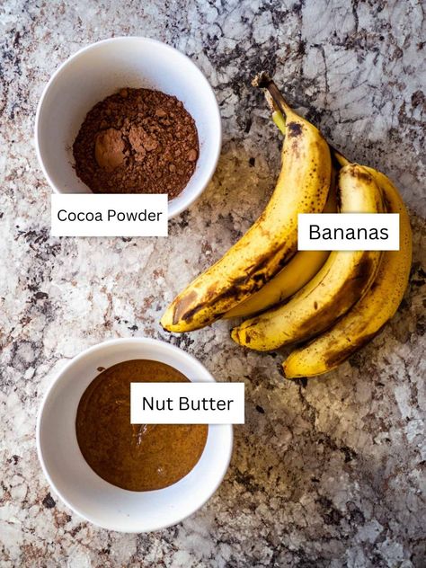 3 Ingredient Brownies, No Sugar Desserts, Chocolate Hummus, Cocoa Brownies, Banana Brownies, Healthy Sweet Snacks, Healthy Brownies, Chocolate Granola, Banana Dessert