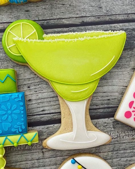 Cookie Techniques, Margarita Day, Beach Cookies, National Margarita Day, Royal Iced Cookies, Crazy Cookies, 5 O Clock Somewhere, Summer Cookies, Sugar Cookie Designs