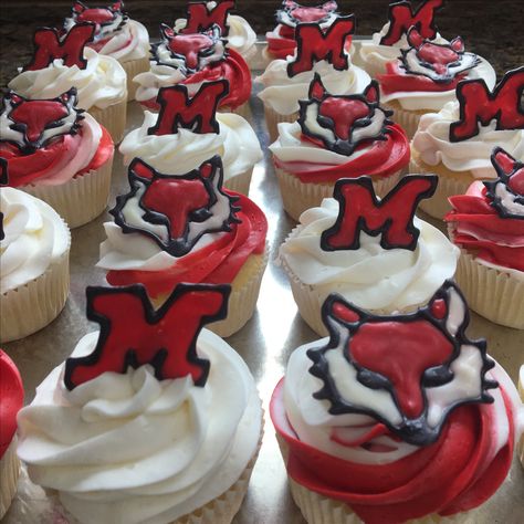 Marist college cupcakes! Email: cc.creativecupcakes@gmail.com to get any customized cupcakes now! College Cupcakes, Dynamite Cake, Customized Cupcakes, College Signing Day, University Inspiration, Soft Ball, Cupcake Cake Designs, College Party, College Graduation Parties