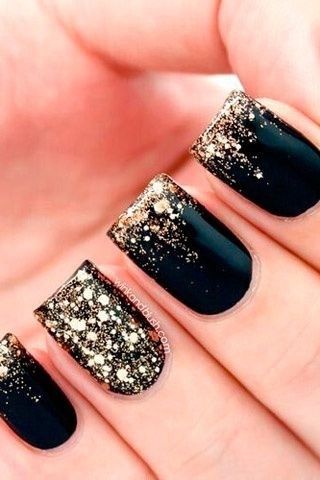 20 Pretty Christmas Nail Art Ideas & Designs Winter Wedding Nails, Quick Nail, Gold Glitter Nails, Her Nails, Party Nails, New Year's Nails, Nailed It, Prom Nails, Cute Nail Designs