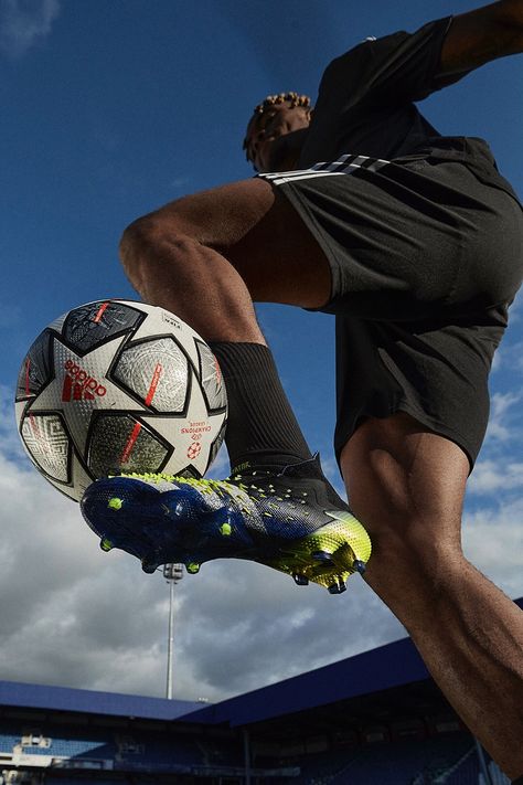 Soccer Shoot, Soccer Poses, Adidas Soccer Shoes, Football Poses, Soccer Photography, Football Photography, Virgil Van Dijk, Soccer Boots, Football Ball