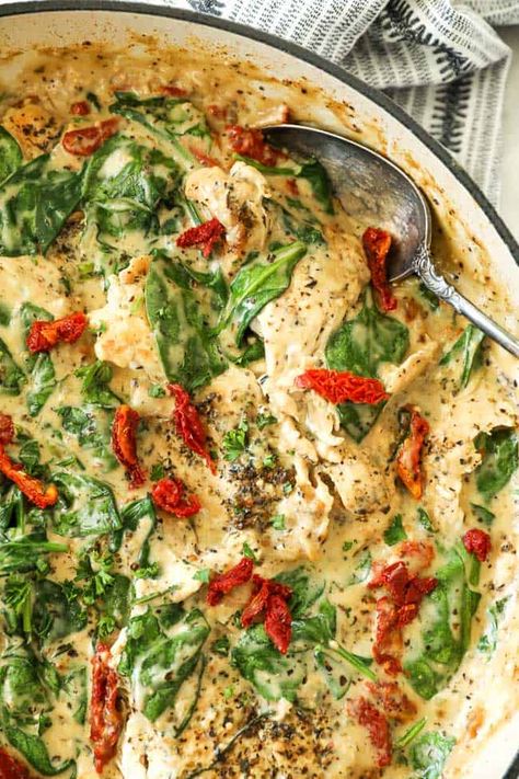 This Paleo + Whole30 creamy tuscan chicken is an easy one pan meal. It's dairy-free, gluten-free and will hit the spot when you want comfort food! This easy dinner comes together in just 30 minutes with all real food ingredients! | realsimplegood.com #paleo #whole30 #onepan #chickenrecipe #dairyfree #glutenfree Tuscan Chicken Paleo, Creamy Tuscan Chicken, Creamy Chicken Casserole, One Pan Meal, Chicken Casserole Easy, Chicken Florentine, Creamy Garlic Chicken, Sweet Potato Noodles, Tuscan Chicken