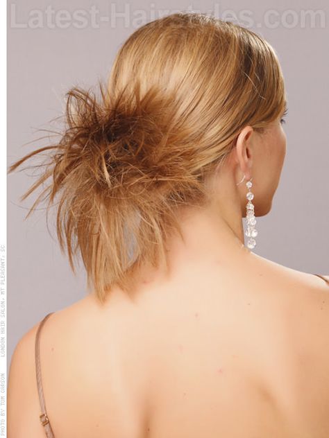 Multi Honey blond with dark facets Spiky Updo, Spiky Ponytail, London Hair Salon, Medium Length Updo, Honey Blonde Hair Color, Hair Extension Care, Short Shaggy Haircuts, Dip Dye Hair, Up Dos