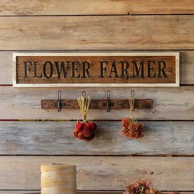 Brick Molding, Decorative Soaps, Farmhouse Frames, Country Style Decor, Glass Bottles Decoration, Flower Farmer, Farmhouse Garden, Farm Signs, Painted Wood Signs