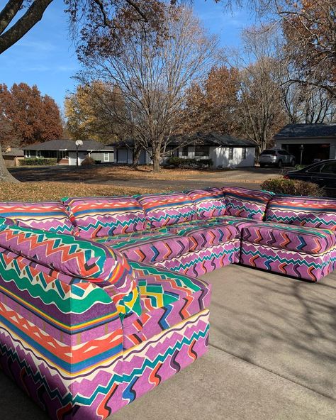 SCROLL to see the craziest couch I have ever seen Vintage 1980s funky modular sofa. Playpen style. This was custom made in the late 80s so… | Instagram 80s Couch, Upcycled Sofa, Leather Sectional Sofa, Diy Upcycle, Late 80s, November 17, Pink Peach, House 2, Sleeper Sofa