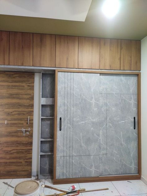 Bedroom Cuburd, Slider Cupboard Design, Marble Laminate Wardrobe, Sliding Wardrobe Laminate Design Modern, Marble Wardrobe Design, Sliding Wardrobe Laminate Design, Slider Wardrobe Design, Cloth Cabinet, Wardrobe Laminate Design