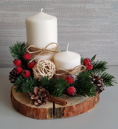 Christmas Gala Decorations, Christmas Table Centerpieces Elegant, Tabletop Christmas Decorations, Christmas Centers, Deco Table Noel, Christmas Candle Decorations, Christmas Flower Arrangements, Christmas Table Centerpieces, Hemma Diy