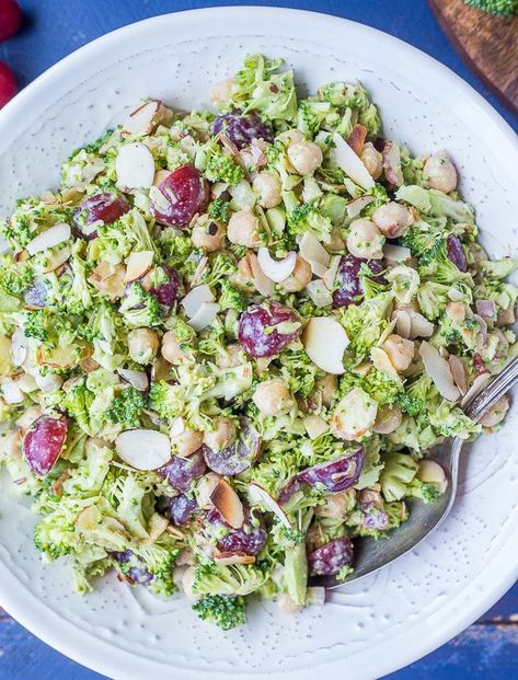 She Likes Food - Easy Vegetarian and Vegan Recipes Tahini Vinaigrette, Creamy Broccoli Salad Recipe, Kid Friendly Vegetarian Recipes, Crunchy Broccoli Salad, Healthy Potluck, Creamy Broccoli Salad, Picnic Side Dishes, Party Side Dishes, Creamy Broccoli