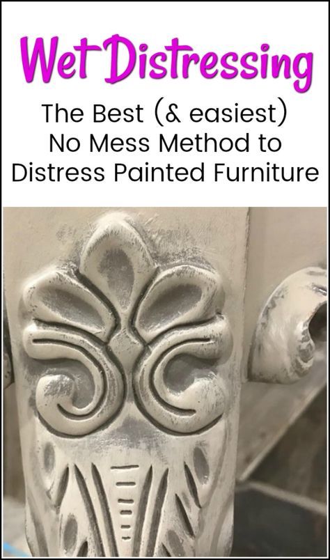 The Best No Mess Method to Distress Painted Furniture. Learn how to wet distress. The easiest way to age & distress painted furniture without the mess. |wet distress | wet distressing | how to wet distress painted furniture | via @justthewoods Distressed Painting Techniques, Grey Distressed Furniture, Distress Furniture, Distressing Furniture, Distressed Furniture Diy, Distressed Furniture Painting, How To Paint Furniture, Furniture Painting Techniques, Painted Furniture Diy