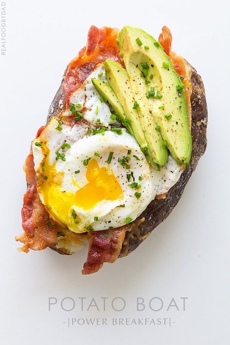 Potato Boat, Breakfast Baked Potatoes, Healthy Desayunos, Breakfast Potato, Whole30 Breakfast Recipes, Paleo Breakfasts, Potato Boats, Whole30 Breakfast, Egg Avocado