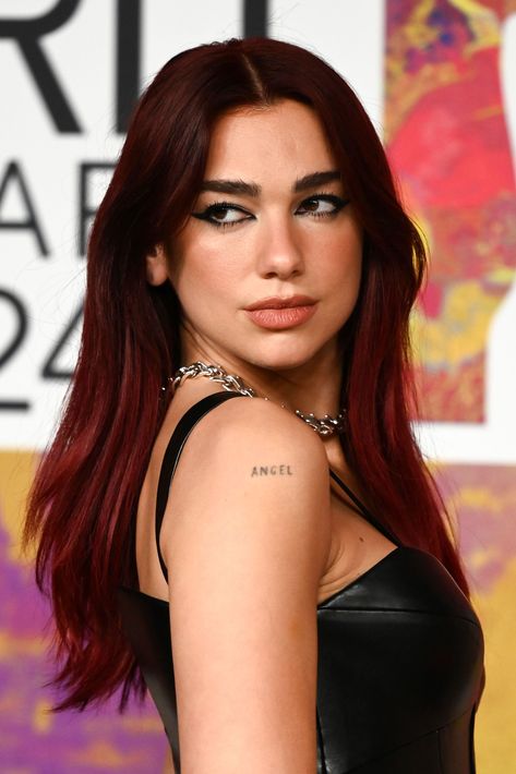 Dia Lipa Red Hair, Dis Lipa Hair, Dis Lipa Red Hair, Dua Lipa Hair Color, Red Hair Dua Lipa, Dua Lipa Hair Red, Dua Lipa Red Hair, Hailey Stanfield, Dua Lipa Hair