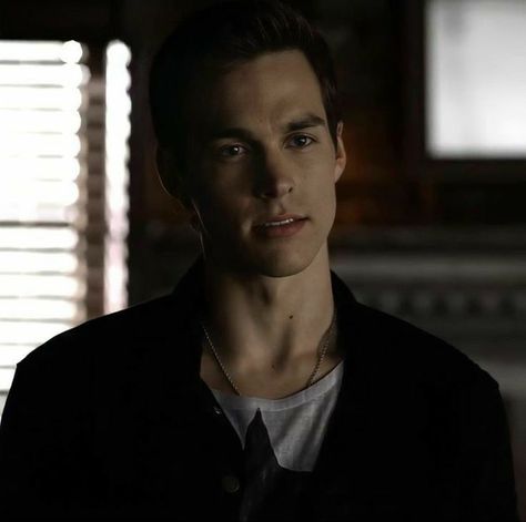 Tvd Kai, The Vampire Diaries Kai, Chris Wood Vampire Diaries, Tvd Dr, Xavier Samuel, The Enchantress, Kai Parker, Vampire Diaries Guys, Chris Wood