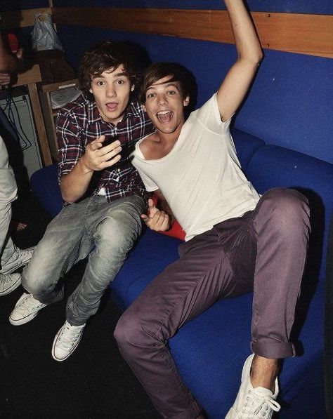 #onedirection #liampayne #louistomlinson #lilopaynlinson #rare #unseen Liam And Louis, One Direction Louis, One Direction Photos, Liam James, One Direction Harry, Family Show, One Direction Pictures, August 26, I Love One Direction