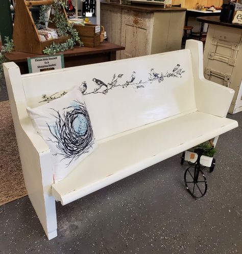 Diy Church Pew Benches, Church Pew Ideas Repurposed, Painted Church Pew, Antique Furniture Makeover, Front Porch Bench, Church Pews, Porch Bench, Deck Decor, Furniture Flip