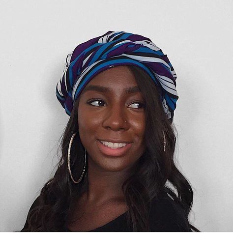 30 Cool Ways to Style a Head Wrap Grease Hairstyles, Headwrap Tutorial, Kinds Of Hats, Head Wrap Styles, African Head Wraps, Celebrity Hair, Manicure Ideas, Hair Wraps, Hair Nails