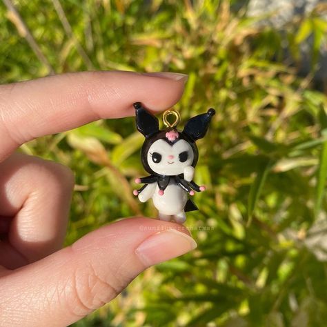 Kuromi Clay Charm, Kuromi Clay, Light Clay, Cute Polymer Clay, Clay Jewelry Diy, Clay Charms, Jewelry Diy, Clay Jewelry, Clay Crafts