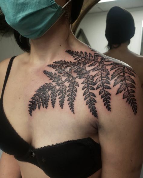 Leaves Chest Tattoo, Chest And Sternum Tattoo, Chest Neck Tattoo, Ritual Tattoo, Wood Tattoo, Fern Tattoo, Chrysanthemum Tattoo, Floral Tattoo Sleeve, Back Of Shoulder Tattoo