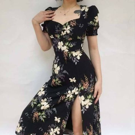 Flowery Dress Aesthetic, Flowery Dress, Flowery Dresses, Fe Clothing, Church Outfits, Looks Vintage, Dream Dress, Cute Casual Outfits, Floral Print Dress