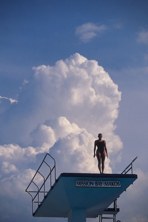 Olympic Sports — Walter Iooss Jr. Neil Leifer, American Athletes, Olympic Sports, American Sports, Great Photographers, Artist Names, Diver, Film Photography, Art Pictures