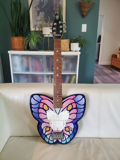 Butterfly Electric Guitar, Daisy Rock Heartbreaker Guitar, Cute Electric Guitar, Daisy Rock Guitar, Guitar Butterfly, Butterfly Guitar, Cute Guitar, Angel Band, Pretty Guitars