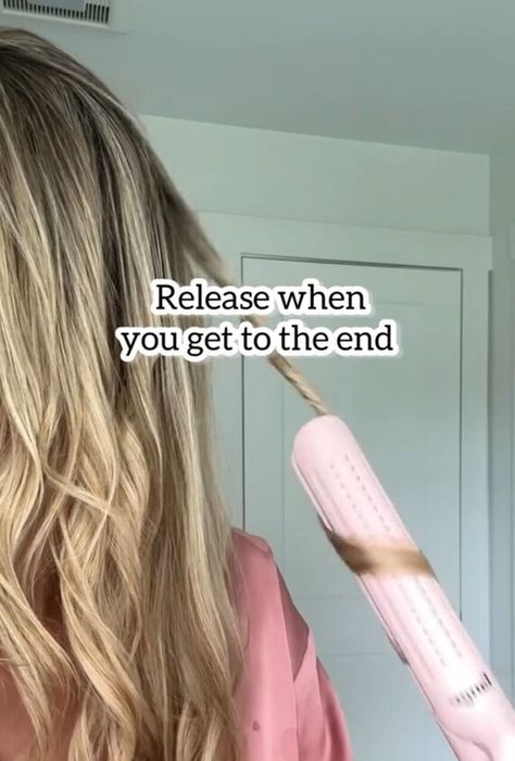 Way To Curl Your Hair, Hair With A Straightener, Curling Techniques, Hair Curling Tips, Curl Your Hair, Dress Alterations, Tight Curls, Hair Iron, Shirt Dress Casual