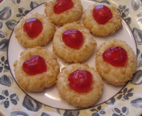 What makes these cookies different is rolling them in crushed rice cereal. Prep time includes time for dough to chill. Cream Cheese Crissonts, Crème Cheese Cookies, Cream Cheese Cookies Recipes Christmas, Cream Cheese Dainties, Cinnamon Cream Cheese Cookies 12 Tomatoes, Cream Cheese Dainties Cookies, Cheese Rice, Fudge Bars, Crispy Cookies