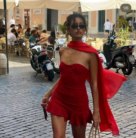 Satin Dresses Casual, Strapless Homecoming Dresses, Cindy Kimberly, Womens Floral Dress, New Wedding Dresses, Red Mini Dress, Mode Inspiration, Summer Fits, Retro Dress