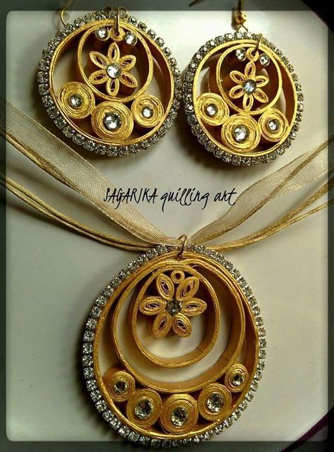 Quilling Paper Jewelry Set, Quilling Jewellery Set, Quilling Jewelry Ideas, Open Heart Jewelry, Quilling Necklace, Quilling Jewellery, Paper Quilling Earrings, Paper Quilling Flowers, Paper Quilling Jewelry