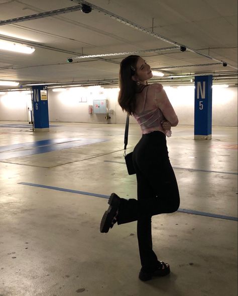 Pose Ideas Parking Garage, Parking Lot Aesthetic Photoshoot, Parking Lot Poses, Garage Outfits, Parking Lot Pictures, Parking Lot Aesthetic, Parking Lot Pics, Parking Garage Pics, Parking Lot Photoshoot