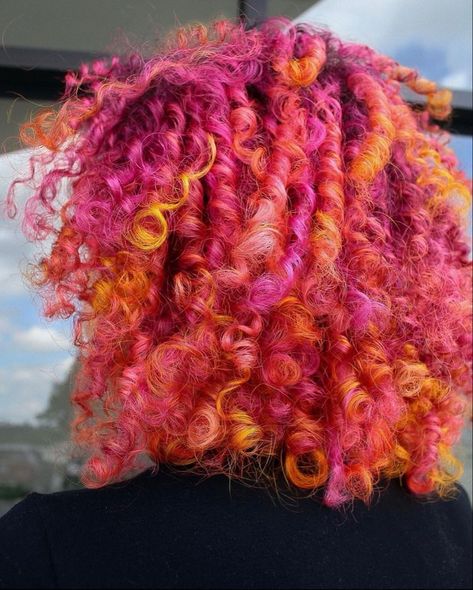 Curly Sunset Hair, Orange Balayage, Orange And Yellow Hair, Orange Locs, Sunset Hair Color, Pink And Orange Hair, Adagio Dazzle, Pink Curls, Vibrant Hair Color