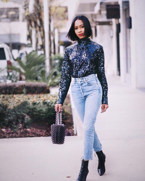 How to do festive holiday party dressing when you’re a go-to jeans girl. ✨ My guide to 8 sequins staple tops to pair with jeans now live on… Turtleneck Top Outfit, Sequin Top Outfit, Sequins Top Outfit, Party Jeans, Staple Tops, Jeans Girl, Holiday Party Outfit, Holiday Party Dresses, Texas State