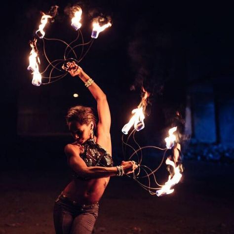 Fire Photoshoot, Fire Spinning, Fire Dancing, Circus Aesthetic, Dark Circus, Dancer Poses, Fire Fans, Fire Dancer, Artist Photo