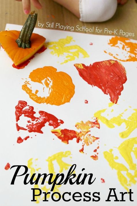 Pumpkin Art Exploration. Perfect for a fall theme in your preschool or pre-k classroom. Pumpkin Process Art, Pumpkin Painting Ideas Fall, Pumpkin Crafts Preschool, Painting Ideas Fall, Pumpkin Lessons, Pumpkins Preschool, Sensory Kits, Art Exploration, Preschool Art Projects