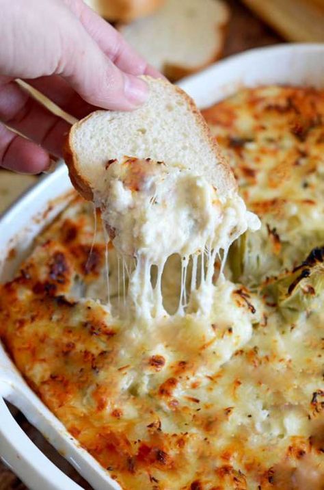 Crab And Artichoke Dip, Chips Dip, Cheesecake Dip, Crab Dip, Artichoke Dip, Appetizer Dips, Dip Recipes, Appetizer Snacks, Artichoke