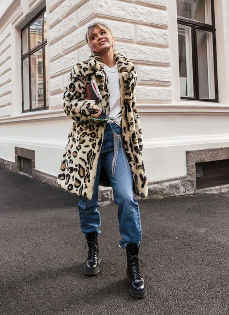 Gine Margrethe x NA-KD | Leopard faux fur coat | Chunky chelsea boots | Outfit inspiration | Streetstyle | Streetwear Leopard Print Faux Fur Coat Outfit, Chunky Chelsea Boots Outfit, Boots Outfit Inspiration, Leopard Coat Outfit, Gine Margrethe, Faux Fur Coats Outfit, Leopard Print Faux Fur Coat, Chelsea Boots Outfit, Fur Coat Outfit