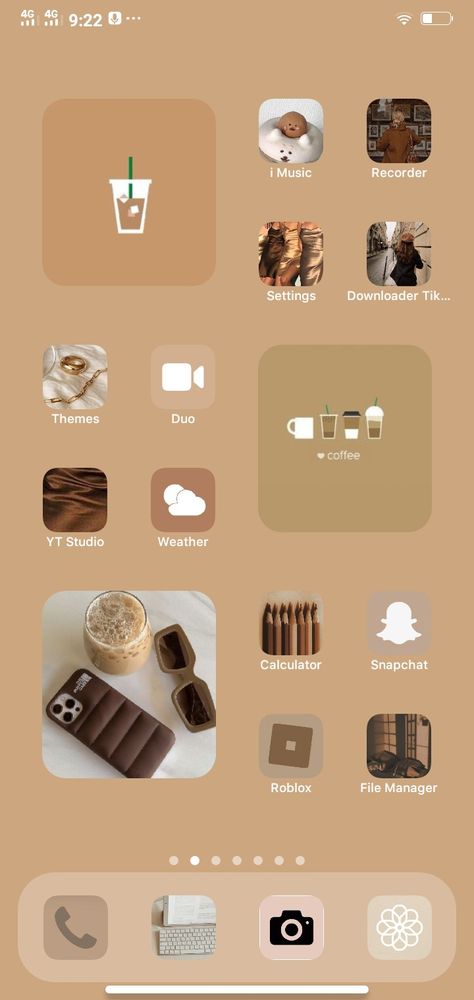 Hello hello guys this is my aesthetic phone themesss if you are on android try to download ios15 launcher to make ur phone aesthetic and ios style homescreen!! Beige Phone Theme, Phone Decoration, My Aesthetic, Phone Aesthetic, Phone Theme, Hello Hello, Aesthetic Phone, Aesthetic Collage, Phone Themes