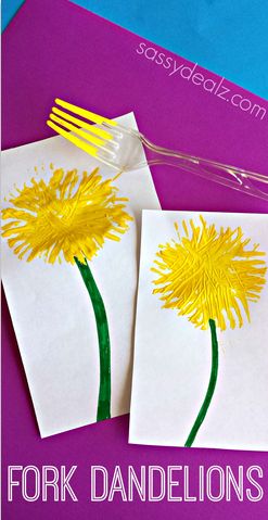 Make Dandelions Using a Fork (Kids Craft) #spring craft for kids | http://www.sassydealz.com/2014/04/make-dandelions-using-fork-kids-craft.html Dandelion Uses, Craft Spring, Ladybug Crafts, Spring Preschool, Daycare Crafts, Aktivitas Montessori, Spring Art, Childrens Crafts, Preschool Art