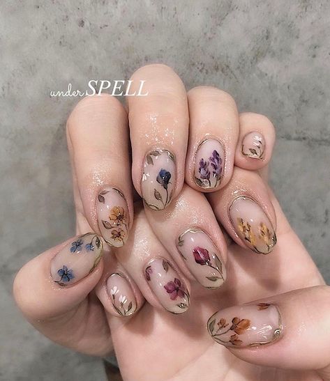 Spring Manicure, Maquillage Yeux Cut Crease, Vintage Nails, Nail Art For Beginners, Cute Spring Nails, Her Nails, Spring Nail, Funky Nails, Floral Nails