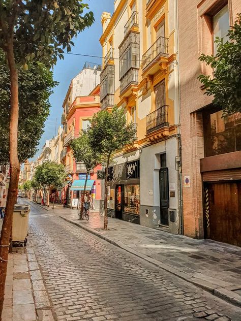 Seville Spain Photography, Seville Instagram, Seville Spain Aesthetic, Seville Fashion, Seville Aesthetic, Sevilla Photography, Spain Scrapbook, Sevilla Aesthetic, Seville Photography