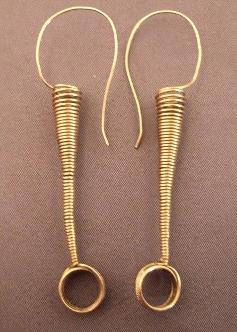 Ancient earrings Ancient Wire Jewelry, Formal Brass Jewelry With Historical Design, Ancient Jewelry Earrings, Ancient Style Bronze Brass Jewelry, Ancient Roman Earrings, Mughal Jewelry, Bronze Ancient Collectible Jewelry, Brass Jewellery Handmade, Ancient Jewels