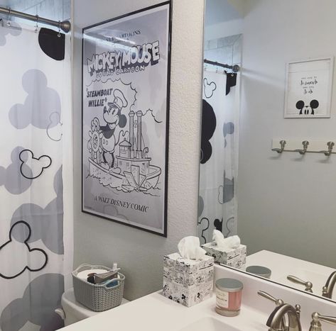 Disney Guest Bathroom, Black And White Mickey Bathroom, Subtle Disney Bedroom Ideas, Modern Disney Bathroom, Mickey Bathroom Decor, Disney Airbnb Decor, Subtle Disney Bathroom, Disney Theme Bathroom, Disney Inspired Bathrooms