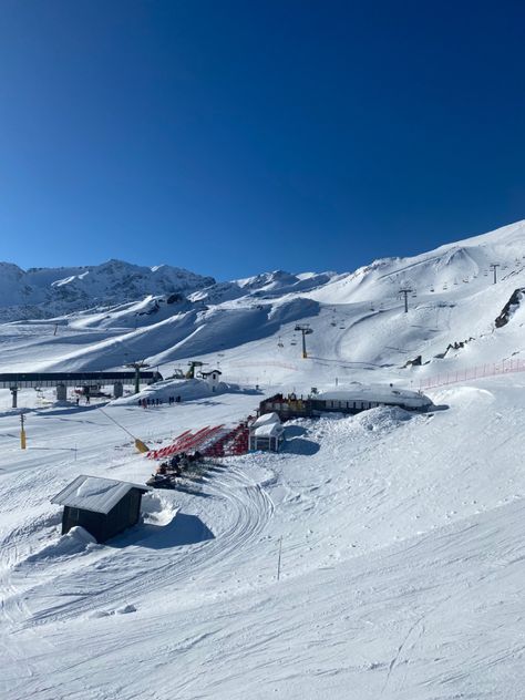 #italy #italian #courmayeur #slopes #snow #february #skiing #winter #winteroutfit #mountains #wowart #viewpoint #checkpoint #aesthetic #fashion #white #lift Skiing Italy, Ski Italy, Italy Winter, Ski Culture, Ski Slopes, Italy Aesthetic, Ski Season, Mountain Life, Fashion White