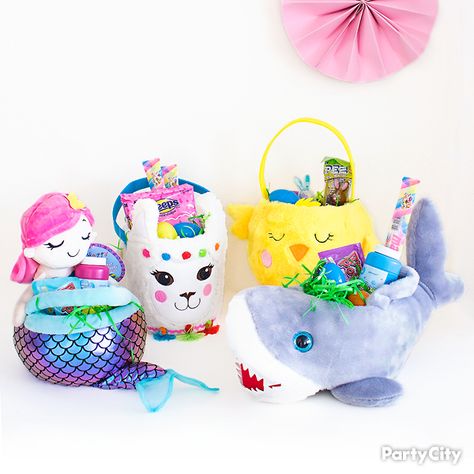 Spring into Easter with fun, plush baskets kids will go crazy for! Toddler Easter Party, Easter Baskets For Boys, Cute Easter Baskets, Build Cute, Baskets For Boys, Easter Baskets For Kids, Easter Tabletop Decor, Easter Theme Party, Baskets For Kids