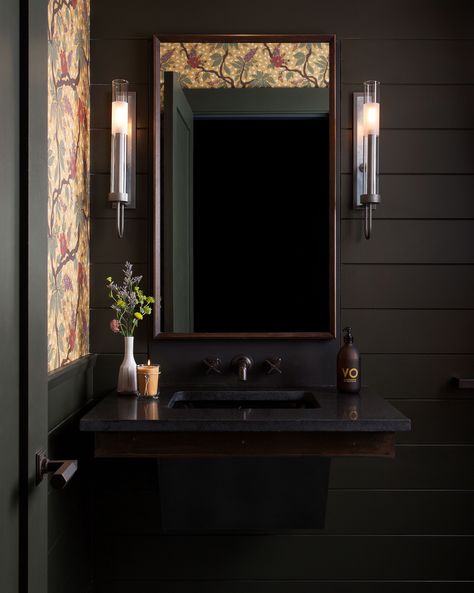 Powder Room Moody, Black Bathroom Ideas Modern, Moody Powder Room, Black Bathroom Ideas, Wallpaper Powder Room, Austin Interior Design, Bath Photography, Urban Electric, Powder Room Decor