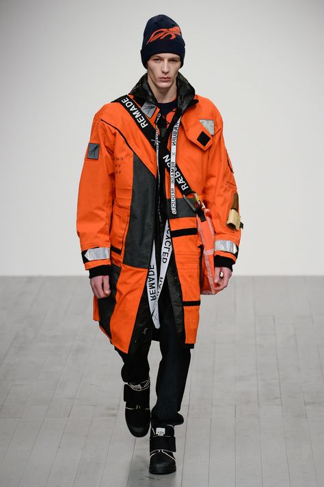 London Autumn, London Fashion Week Mens, Americana Vintage, Christopher Raeburn, Cyberpunk Fashion, Futuristic Fashion, Latest Mens Fashion, Tech Fashion, Future Fashion