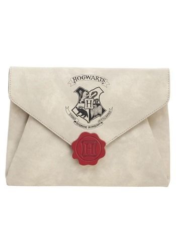 Harry Potter - Letter to Hogwarts Envelope Clutch Bag #Sponsored #Letter, #AFFILIATE, #Potter, #Harry Hogwarts Envelope, Letter To Hogwarts, Harry Potter Hogwarts Letter, Harry Potter Letter, Hogwarts Acceptance Letter, Best Leather Wallet, Envelope Handbag, Hogwarts Letter, Harry Potter Merchandise