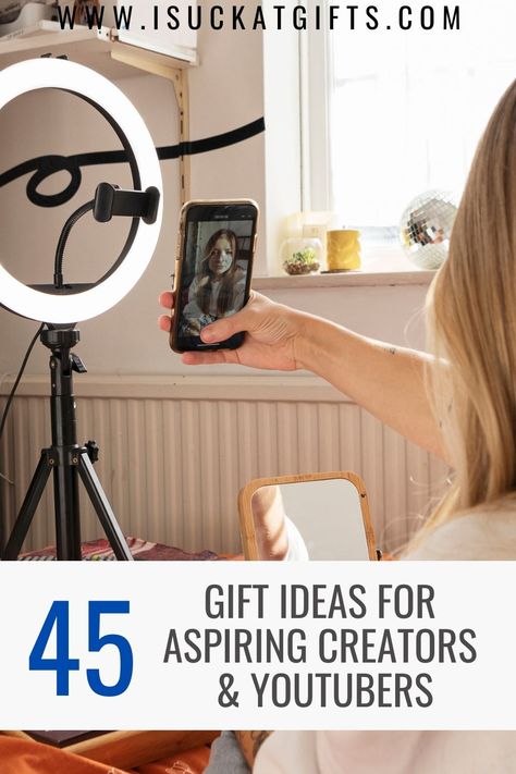 Explore our 'Gift Ideas For YouTubers' board, featuring the best cameras, ring lights, and other essentials perfect for content creators on YouTube, TikTok, and Instagram. Whether it's someone's birthday, Christmas, or the holiday season, spread the joy and inspire creativity with these thoughtful, high-quality gifts tailored to elevate their video content game. Gifts For Content Creators, Vlogging Equipment Youtube, Best Camera For Vlogging, Cheap Camera For Vlogging, Good Vlogging Cameras, Gaming Microphone, Video Cameras, Mirrorless Camera, Video Content