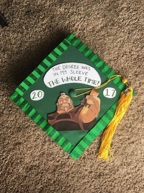 Graduation Cap College, Creative Graduation Caps, College Grad Cap Ideas, Grad Cap Decorated, Graduation Cap Decoration Diy, High School Graduation Cap, College Graduation Cap Decoration, Grad Hat, Grad Cap Designs