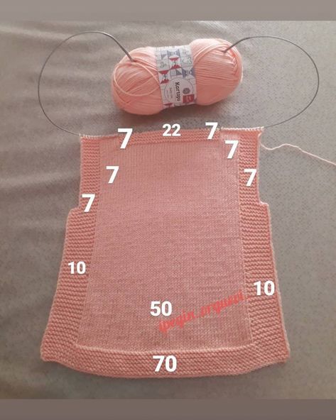 Easy Sweater Knitting Patterns, Cross Stitch Pattern Maker, Intarsia Knitting, Diy Crafts Crochet, Knit Baby Dress, Knitted Baby Clothes, Knitting Blogs, Finger Knitting, Haken Baby