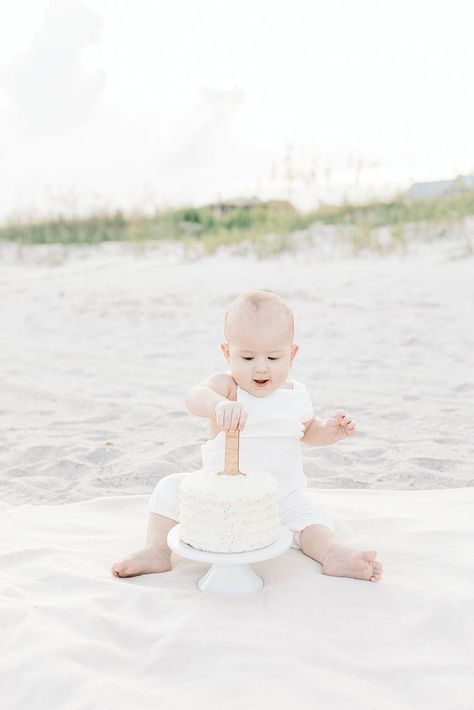 Beach Smash Cake Photoshoot, Neutral One Year Photoshoot, First Birthday Photo Shoot Beach, One Year Beach Photoshoot, First Birthday Photo Shoot Ideas Beach, First Birthday Beach Photoshoot, Smash Cake Beach, Beach First Birthday Pictures, 1st Birthday Beach Photoshoot